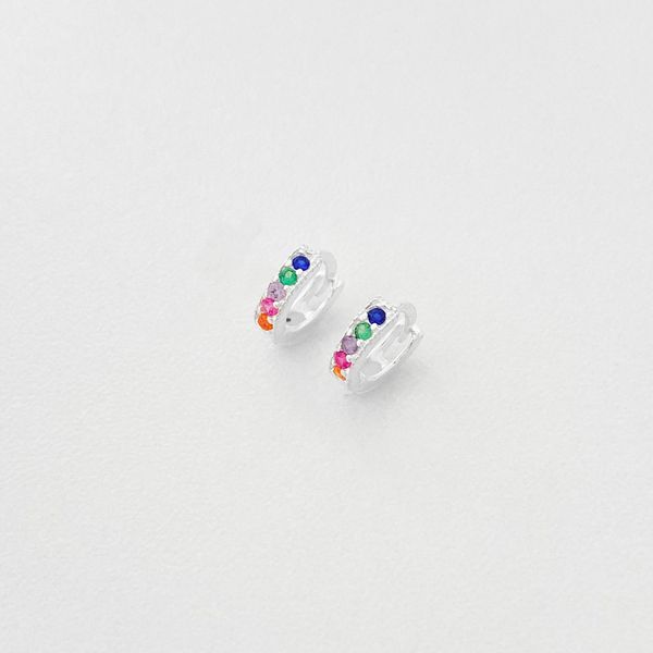 Brinco argolinha pequena colorida cartilagem prata 925 