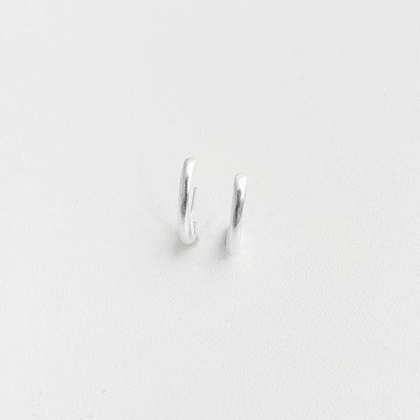 Brinco ear hook liso prata 925 