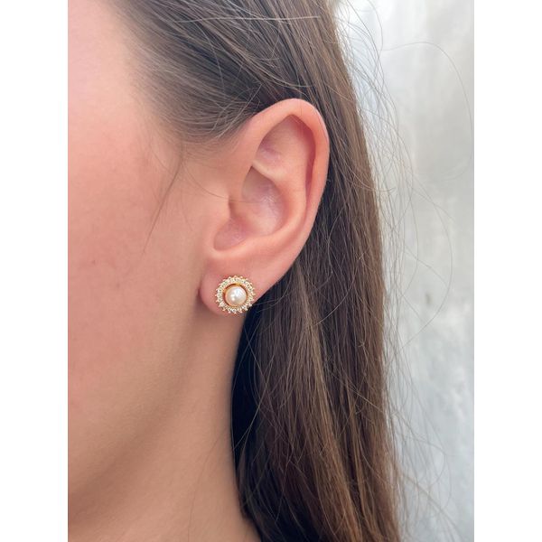 Brinco De Pérola Com Arco De Zircônia - BRIDA FOLHEADOS