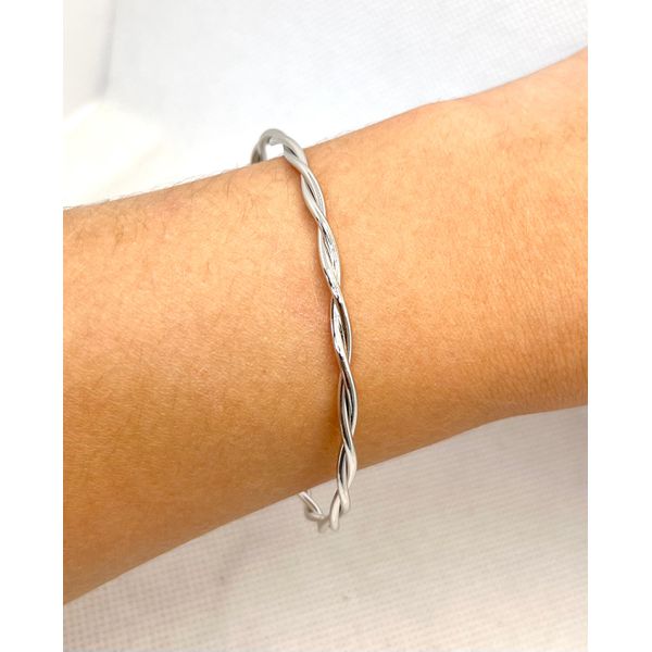 Bracelete Torcido Ródio Branco - BRIDA FOLHEADOS