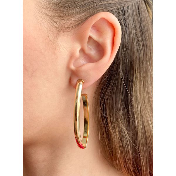 Brinco Argola Oval - BRIDA FOLHEADOS