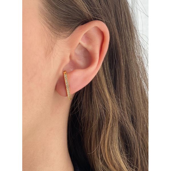 Brinco Ear Hook Com Zircônia - BRIDA FOLHEADOS