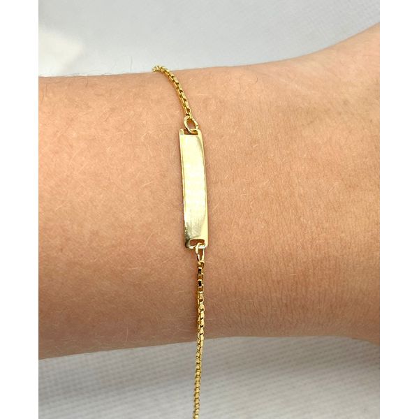 Pulseira Infantil Elos Pequenos Com Plaq... - BRIDA FOLHEADOS