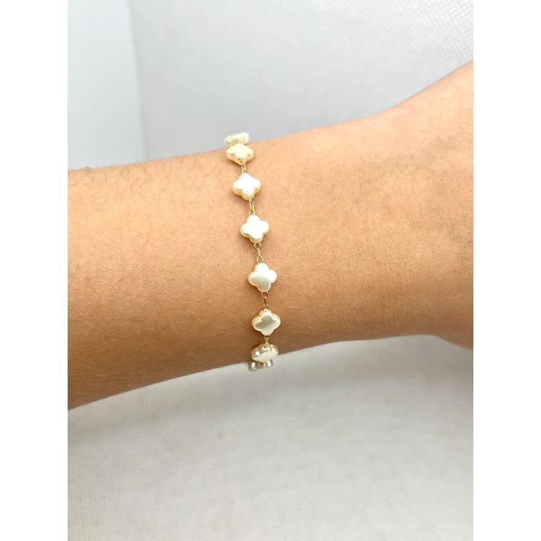 Pulseira De Trevo Pérola - BRIDA FOLHEADOS