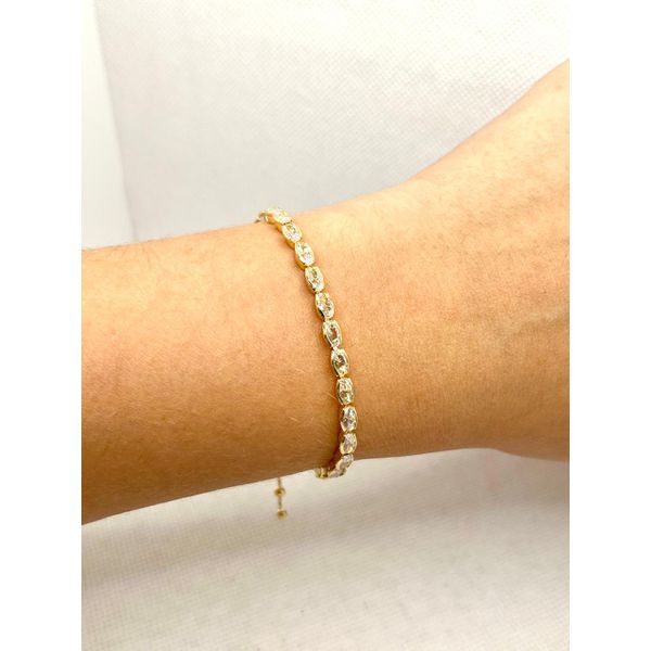 Pulseira De Zircônias Com Fecho Silicone... - BRIDA FOLHEADOS