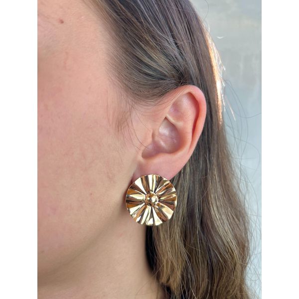 Brinco Chapa Flor - BRIDA FOLHEADOS
