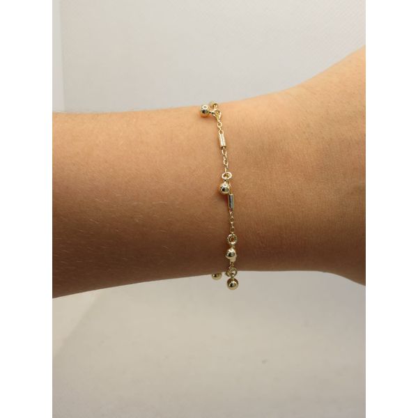 Pulseira Com Tubinho e Bola Pendurada - BRIDA FOLHEADOS