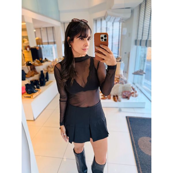 Blusa tule preta