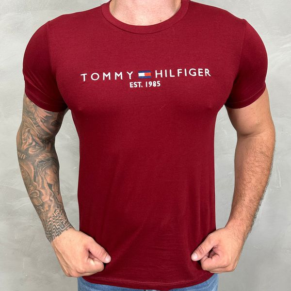 Camiseta TH Vinho ⭐
