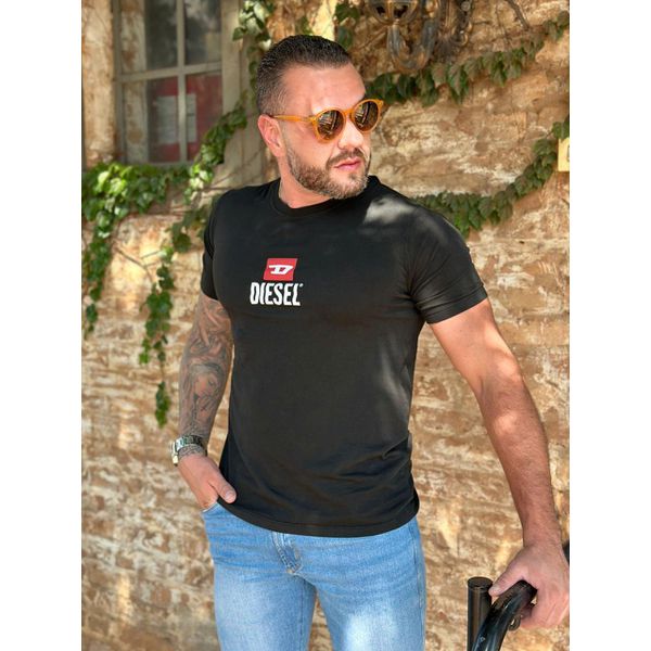 Camiseta Diesel Preto⭐