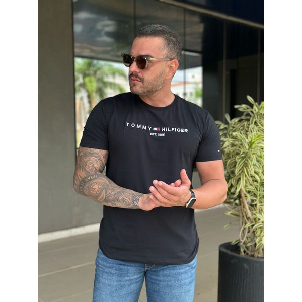 Camiseta TH Preto