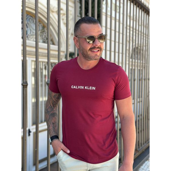 Camiseta CK Vinho DFC