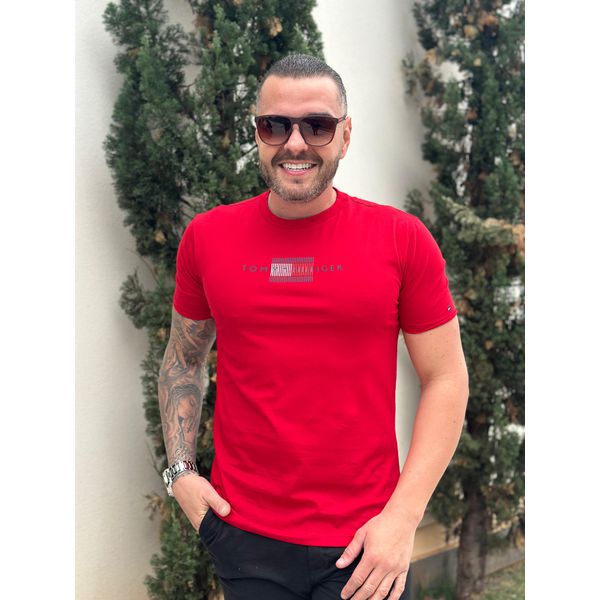 Camiseta TH Vermelho