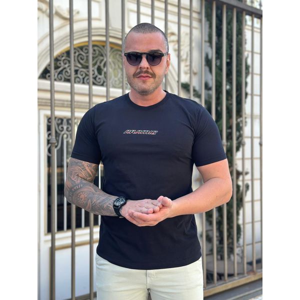 Camiseta Aramis Preto 