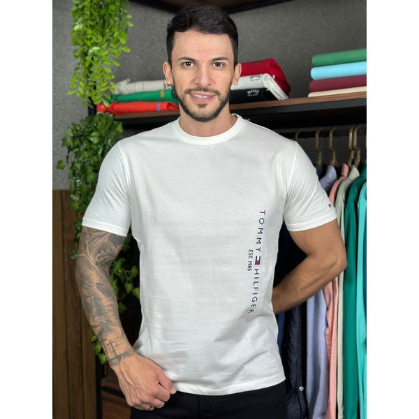 Camiseta TH Off White.