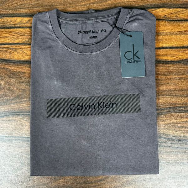 Camiseta CK Chumbo DFC 