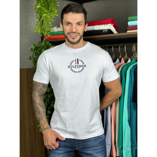 Camiseta TH Branco.