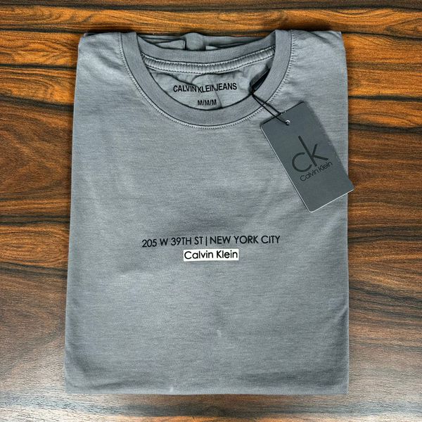 Camiseta CK Cinza DFC. 