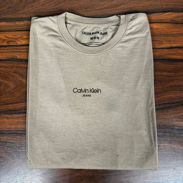 Camiseta CK Bege DFC