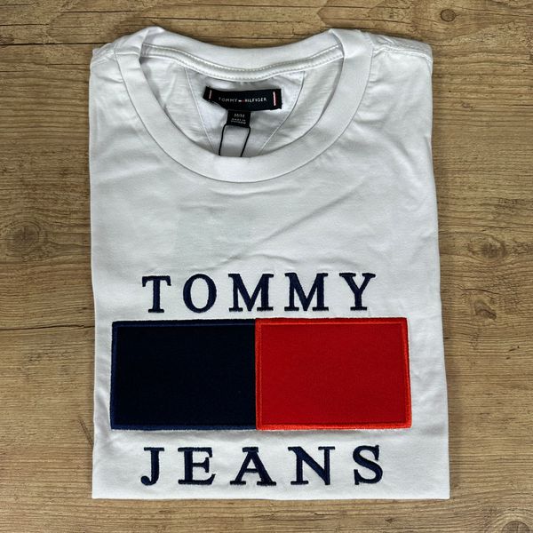 Camisa Polo Tommy Hilfiger Reta Logo Branca  Design de camisa polo, Camisa  polo tommy, Camisa jeans masculina