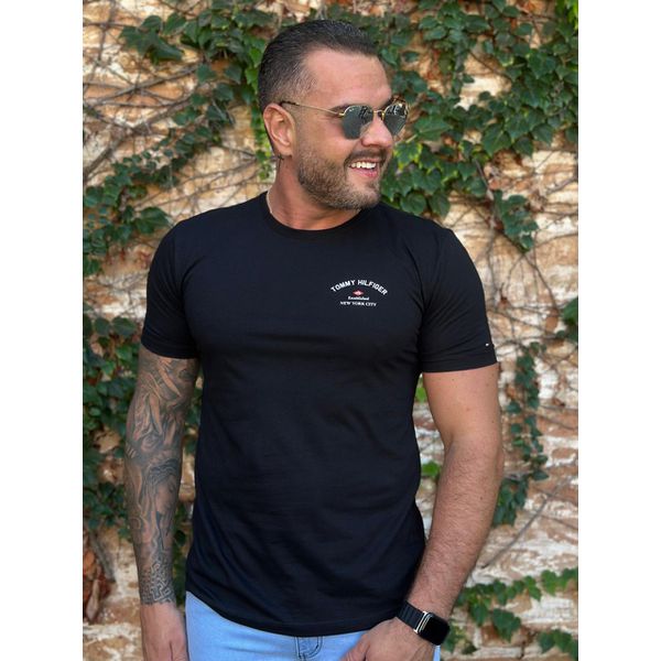 Camiseta TH Preto