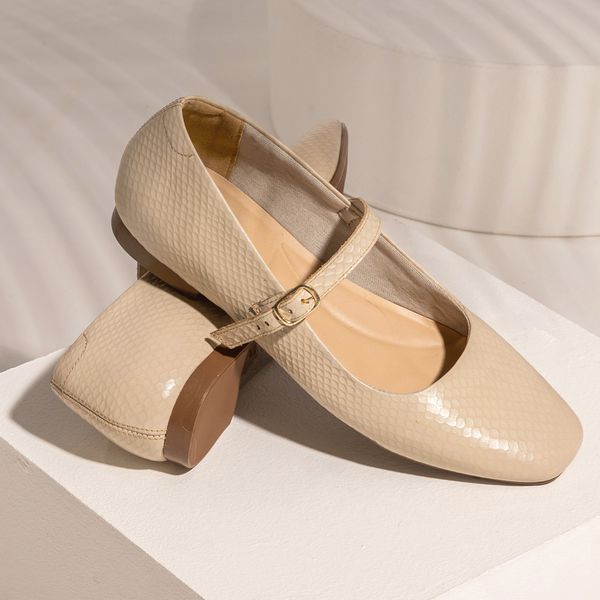 Boneca Sapatilha Branca Barata Sapato Estilo Boneca Infantil