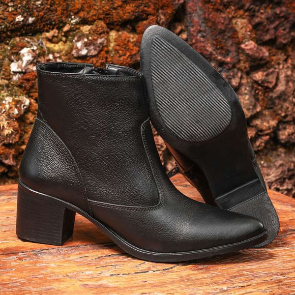 Bota Feminina Couro Cano Curto Casual Preta