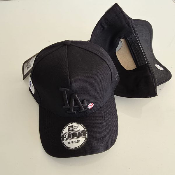 Boné NY SNAPBACK - Preto com preto