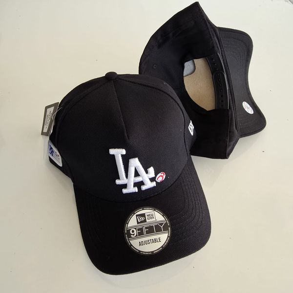 Boné NY SNAPBACK - Preto com branco