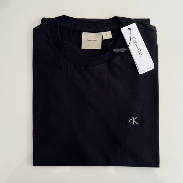 Camiseta SUPREME - Preto