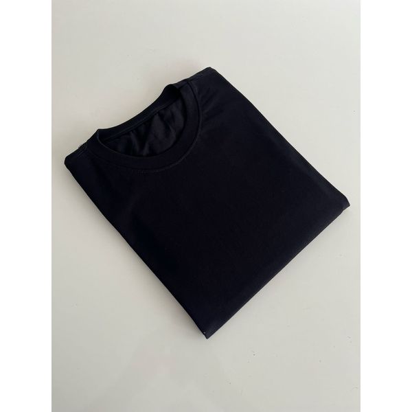 Camiseta Premium sem estampa - Preto