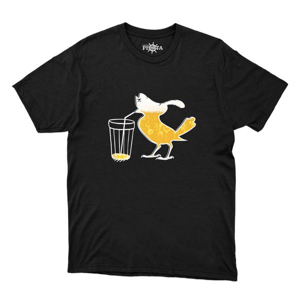 Camiseta Capitão Pirata Tomando Cerveja