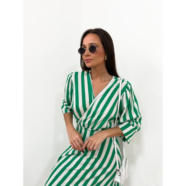 Vestido envelope listrado 2025