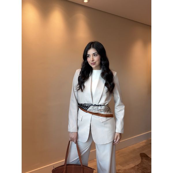 Blazer Bege Over com Lenço 