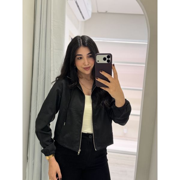 Jaqueta Corta vento Preta