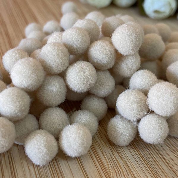 Pompom 1cm Bege - Cores aproximadamente 100un