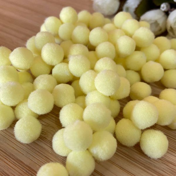Pompom 1cm Amarelo Bb- Cores aproximadamente 100un