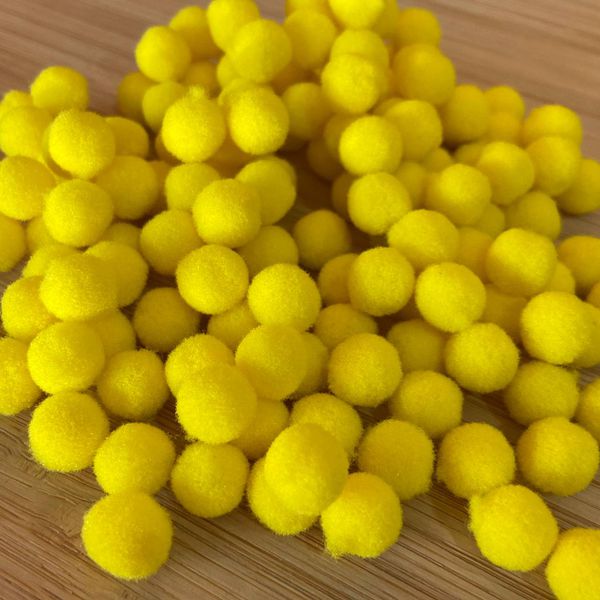 Pompom 1cm Amarelo- Cores aproximadamente 100un