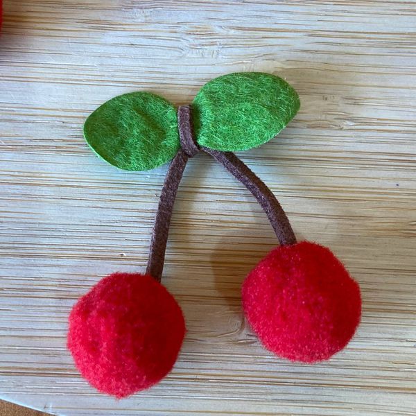 Aplique Pompom Cereja 5cm - pacote com 5 unidades