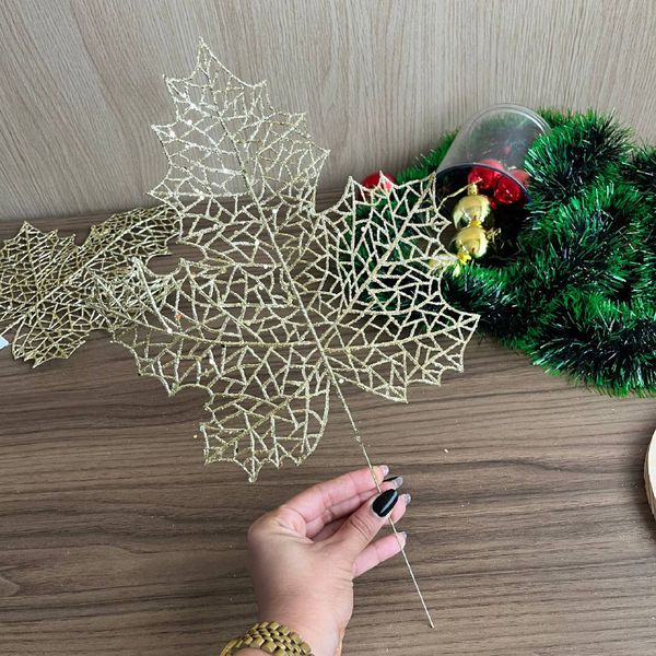 Galho Enfeite de Natal Dourado Glitter 26cm N09480-1 - Folha Vazada para Árvore e Decoração de Festa