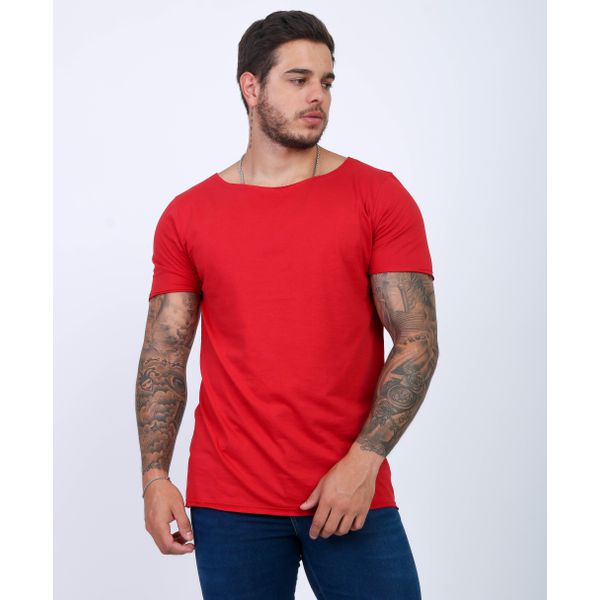 Camiseta Slim Masculina Gola Aberta Canoa Manga Curta