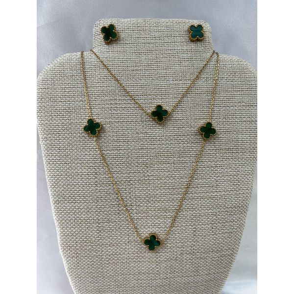 CONJUNTO TREVO VERDE