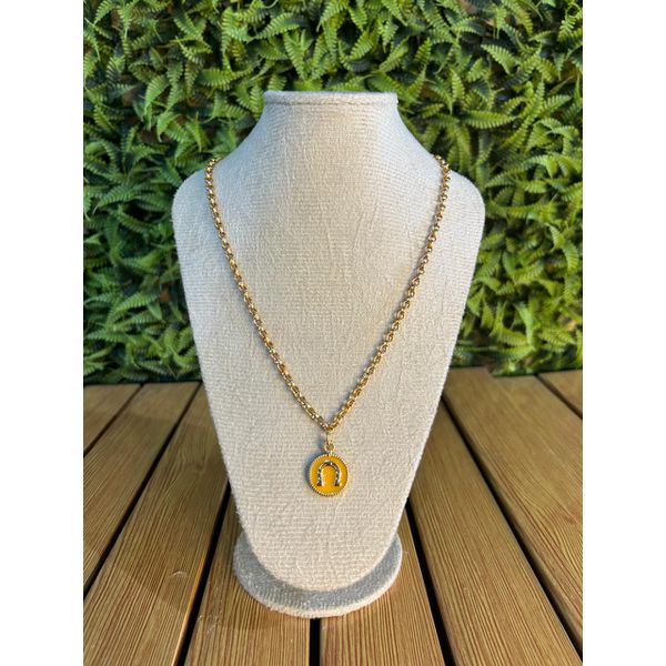 Colar Corrente Feminino Cor Dourado Detalhe Esmaltado com Regulagem 