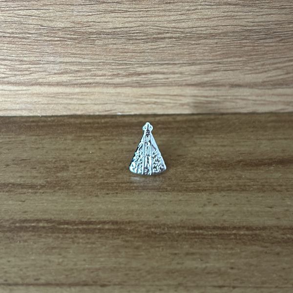 Aplique de Metal Broche para Chapéu Modelo Mini Nossa Senhora Prata