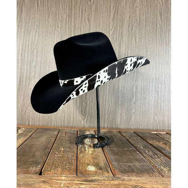 Chapéu Country Indomável Preto Aba 10 Aveludado Unissex Bandinha e Detalhes Lateral de Couro Vaca 