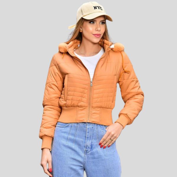 Jaqueta Feminina Bobojaco Curta com Capuz Removível Caramelo - Club 21 Country 