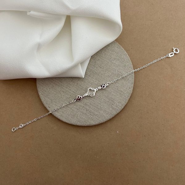 Pulseira 1 Trevo Zirconia Cristal e 2 Rubi Com Bordas Elos Ovais