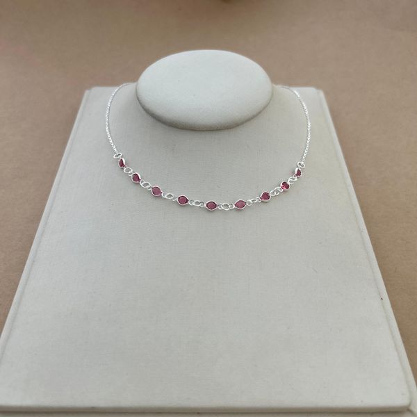 CHOKER 9 ZIRCÔNIAS ROSAS COM BORDA ARGOLINHA CARTIER