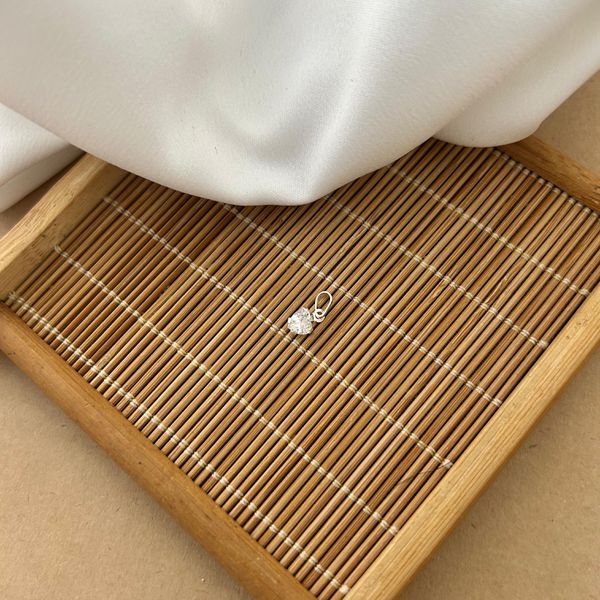 PINGENTE ZIRCÔNIA CORAÇÃO CRISTAL COM GARRAS