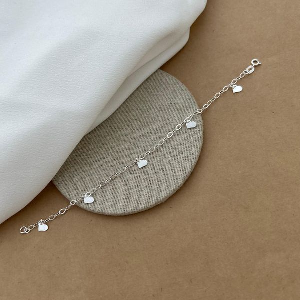 Pulseira 5 Corações Pequenos Liso Pendurado